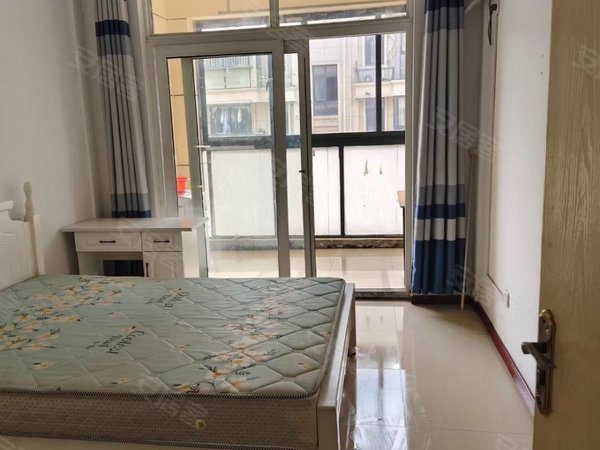 湖州吴兴西南新城七里亭佳苑无中介，七里亭佳苑单间独卫出租，有阳台，有电梯，拎包入住出租房源真实图片
