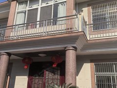 镇江扬中扬中市区明珠广场附近别墅260平方,5室2厅3卫,中上装修,设施齐全出租房源真实图片