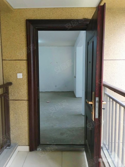 野风春晓九龙大道3室2厅1卫881平方米