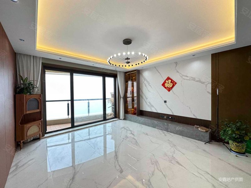 壹品星海15561平460万3室2厅2卫