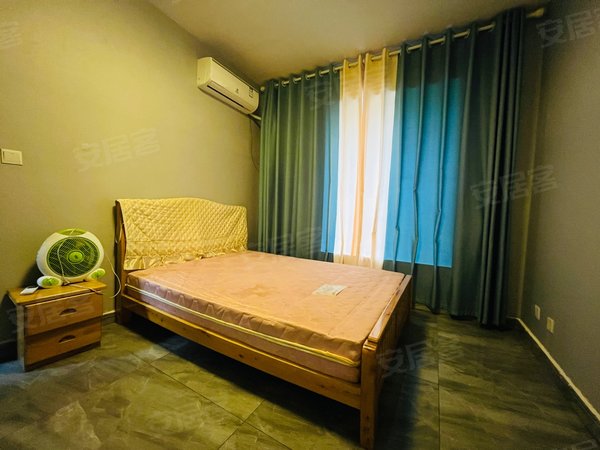 眉山东坡苏辙小学松林苑东区岷东新区松林苑东区 精装大套一 出门夜市