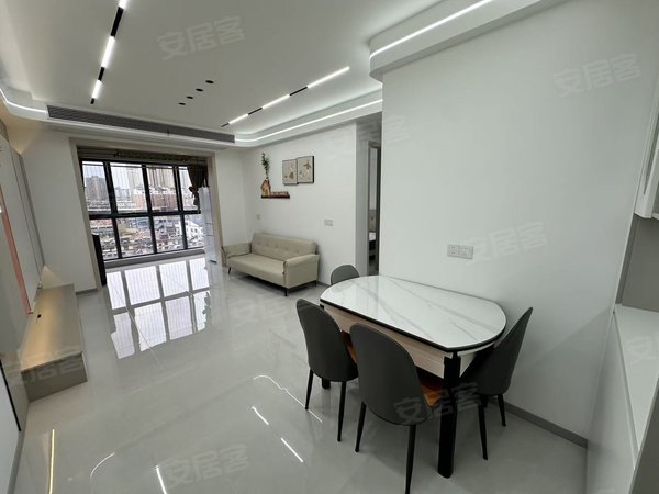 六安金安金安万达皋城尚镜地暖 新都会 万达广场 红街 皋城尚镜精装两室一卫出租房源真实图片