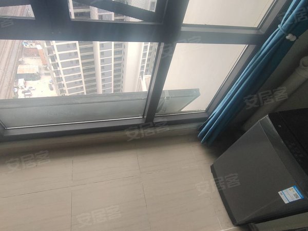二七北路福州路酒吧一条街旁电梯公寓拎包入住干净卫生家具齐全