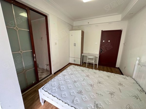 榆台首月免租实价邢村立交桥唐冶博客集团汉峪金谷无中介南向领包入住