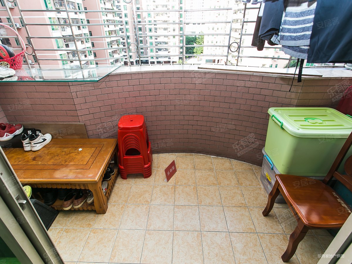 泰华锦绣城2室2厅1卫79.5㎡南北312万