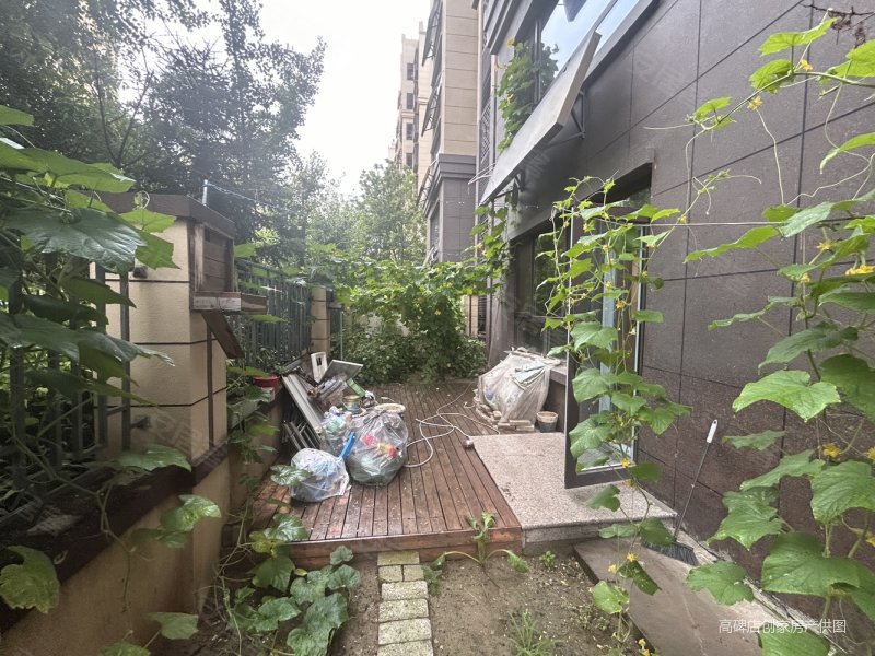 尚豪国际住宅小区3室2厅2卫128㎡南北100万