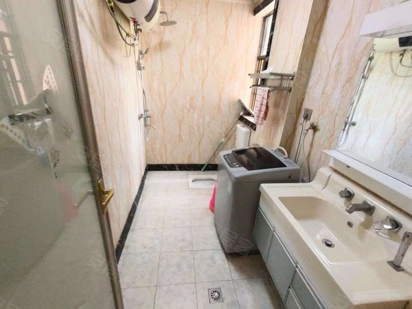 黔南都匀都匀万达广场都匀1号沙坝 都匀1号 电梯复式楼 四房两厅两卫 拎包入住 随时看房出租房源真实图片