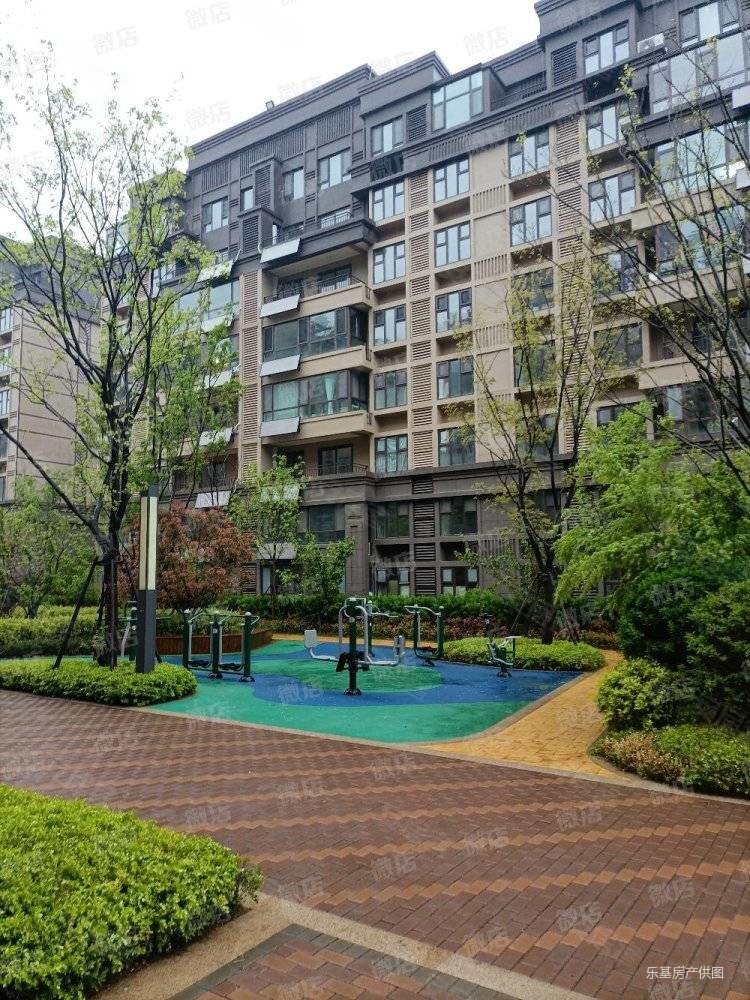 星悦城 3居室 次顶楼阳台不算面积精装修电梯洋房,旭辉银盛泰星悦城