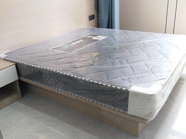 金华浦江县浦江城东中部水晶园区泊居公寓 精装修 电梯房没施齐全 拎包入住 价格实惠出租房源真实图片