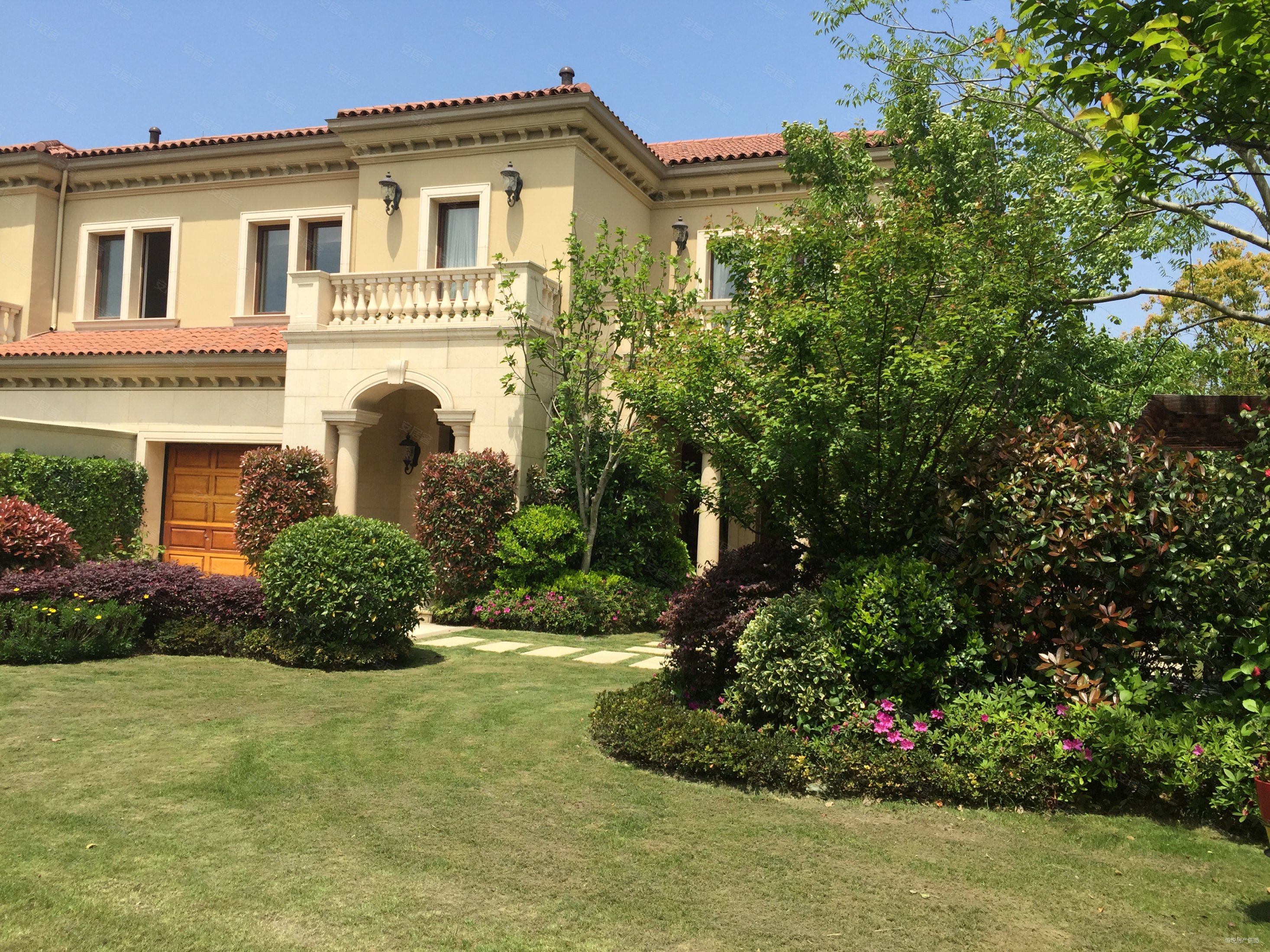 580万买时代御湖边套超大花园性价比非常高