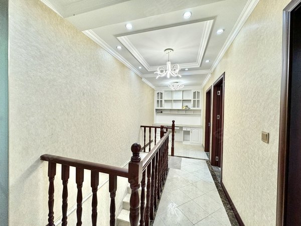 重庆沙坪坝大学城协信城立方揽院高品质洋房!跃层四房两卫!