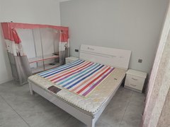 铜川耀州耀州中央广场出租中医院附近三室带家具可洗澡做饭1500月出租房源真实图片
