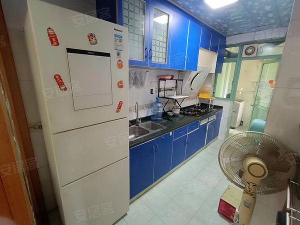 深圳南山南山中心区缤纷假日9号线南山书城站口缤纷假日豪园朝南大