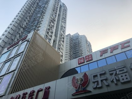 大户型为主【生活配套】园中花园五栋带地下停车场,裙楼一到3楼是万佳