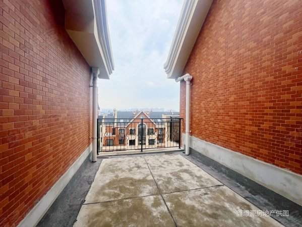 成都房产网>成都二手房>彭州二手房>彭州城区二手房>海德花园>599_449