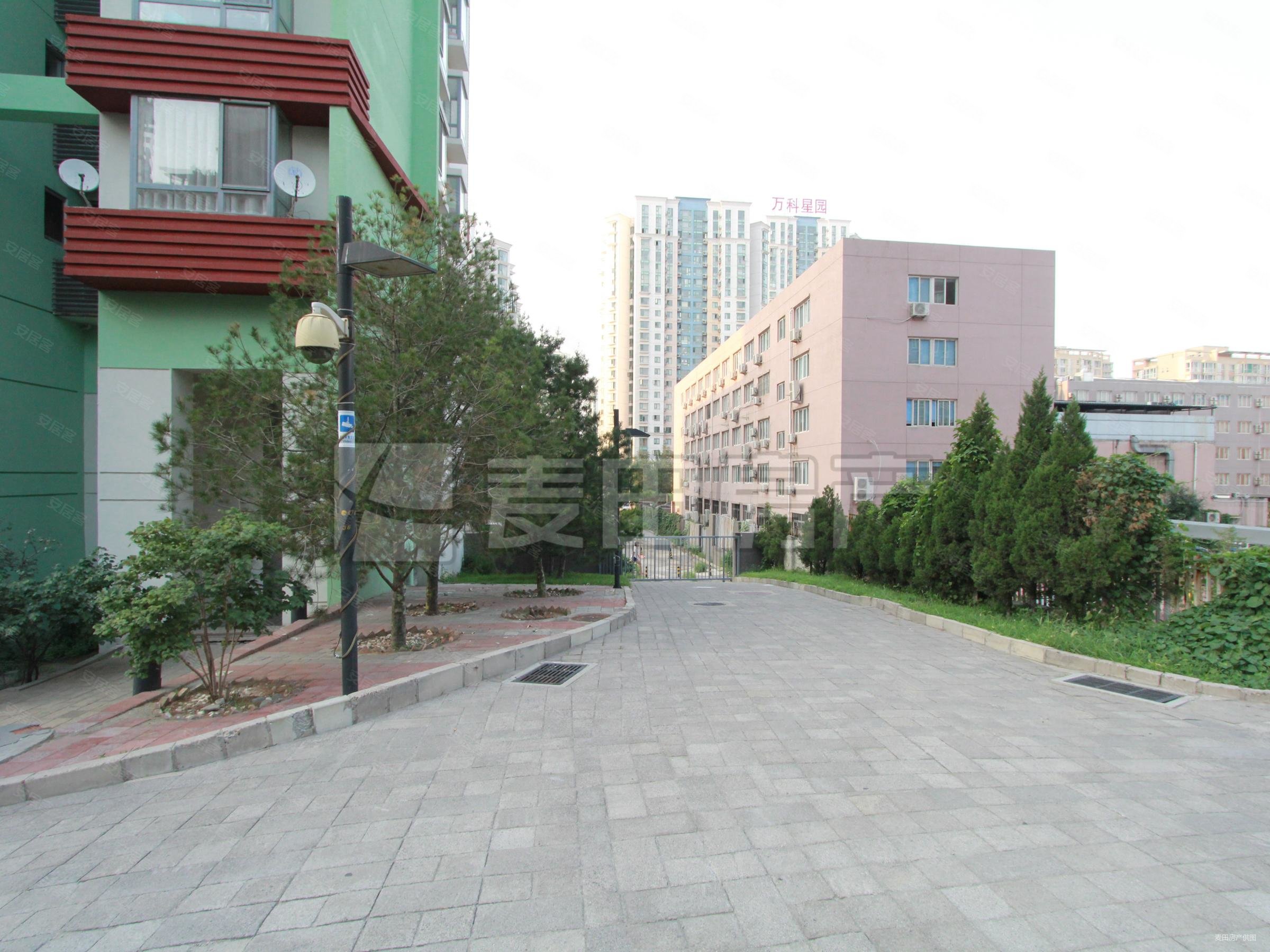 上元君庭3室2厅2卫159.4㎡东西1200万