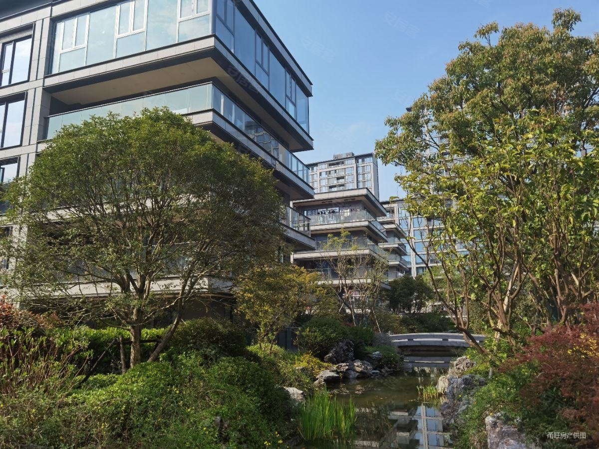 东部新城凤起潮鸣旁宁波府洋房大平层景观好诚心出售可议价