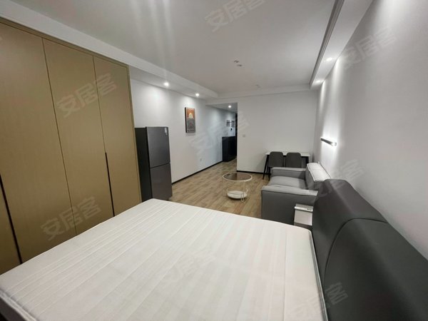 海宁海宁市区马桥春漫里银泰附近 春漫里 精装1室 独门独户 带阳台 包宽带车位出租房源真实图片