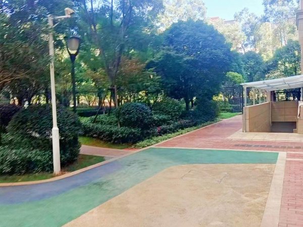 昆明五华北市区新时代广场武城小学旁 新时代豪装3房 带家具家电出租