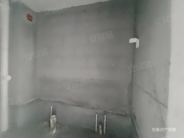 汇昌央玺3室2厅2卫140㎡南北83.9万