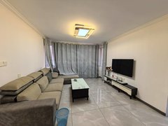 如皋长江镇长江镇政府港城学校附近电梯三室  拎包入住出租房源真实图片