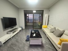 桂林临桂西城大道兴荣郡精装修大3房,客厅立式空调,3台空调1550包物业出租房源真实图片