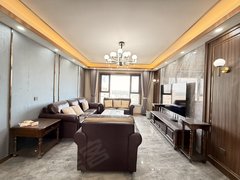 喀什喀什市喀什城区东城 精装4室 拎包入住 随时可以看出租房源真实图片