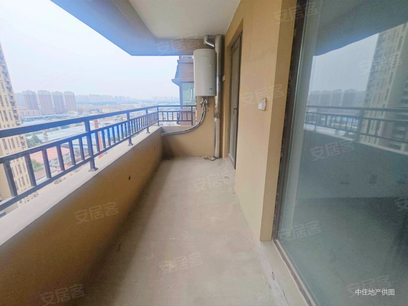 药山板块 力高澜湖郡 京师实验附近 3室2厅1卫 电梯房