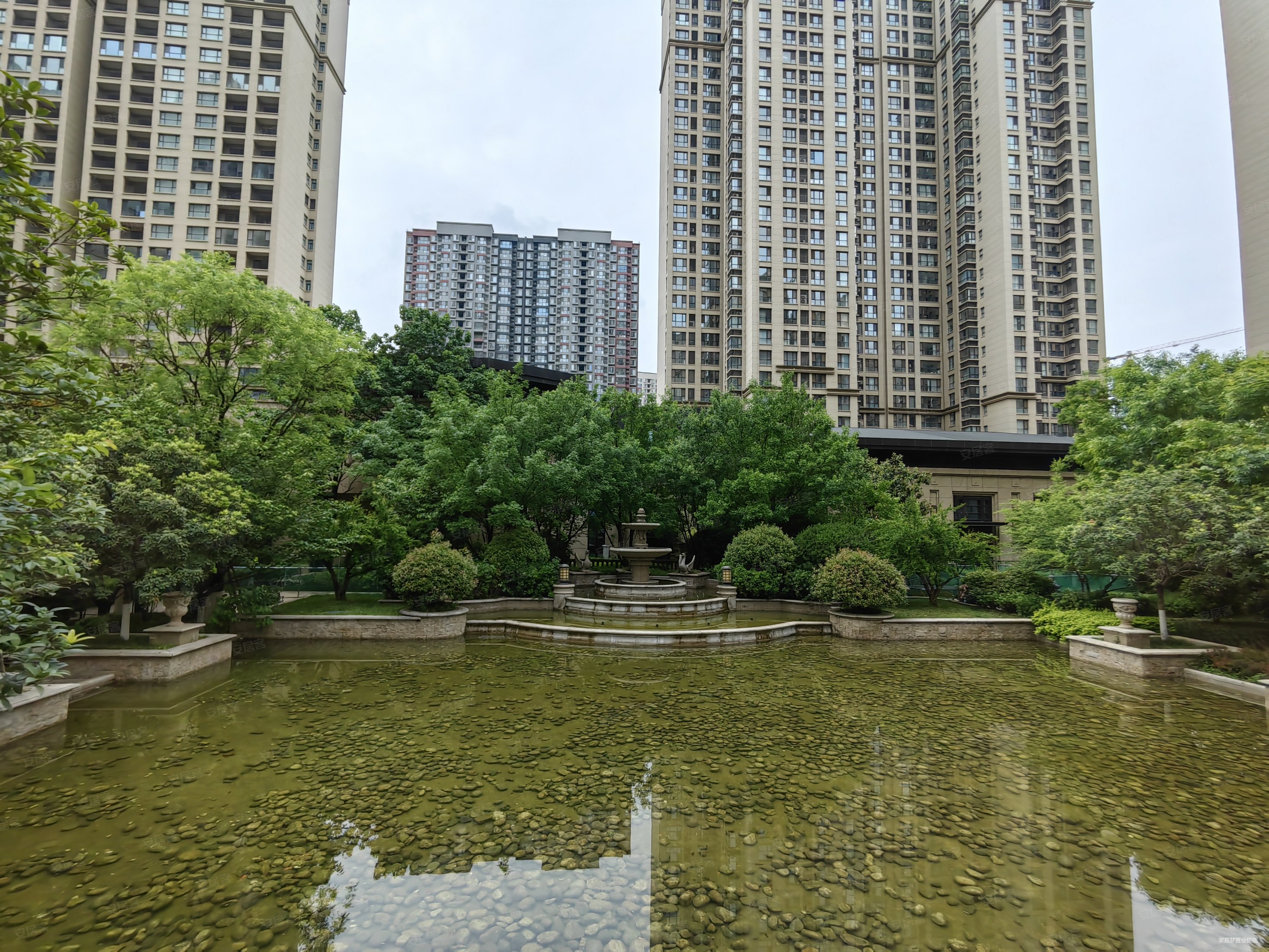 海德堡park3室2厅1卫99.09㎡南214.9万