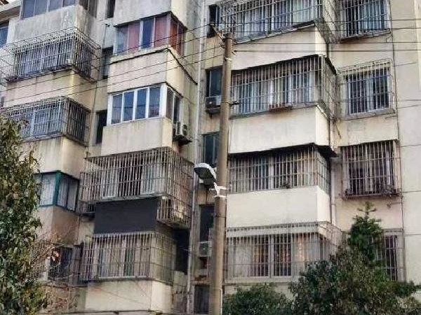 嘉宝花园 月亮湾迎春路地3号线  民水电 可押一付一 丽丰