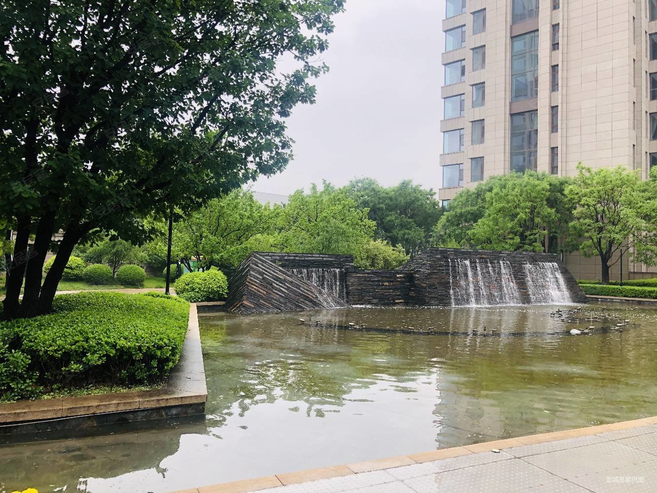 太原房产网>太原二手房>万柏林二手房>漪汾二手房>摩天石>