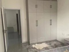 本溪平山平山出租西泊子乾易二期电梯家具家电全有空调1300月押一付一出租房源真实图片