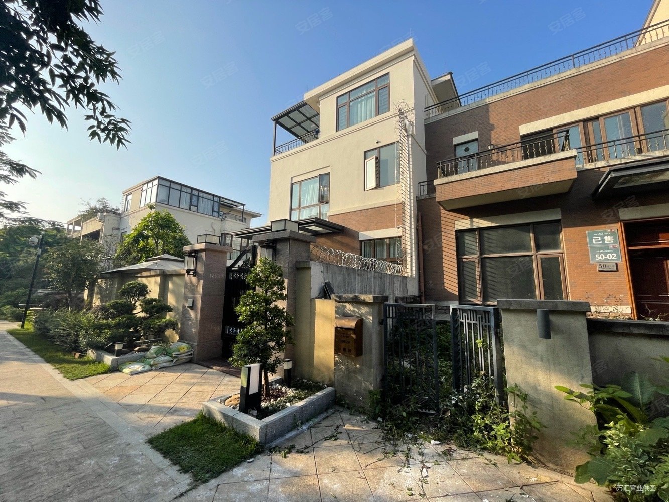 送面积较多,远洋城天曜(别墅)二手房,430万,5室3厅,5卫,195平米-中山