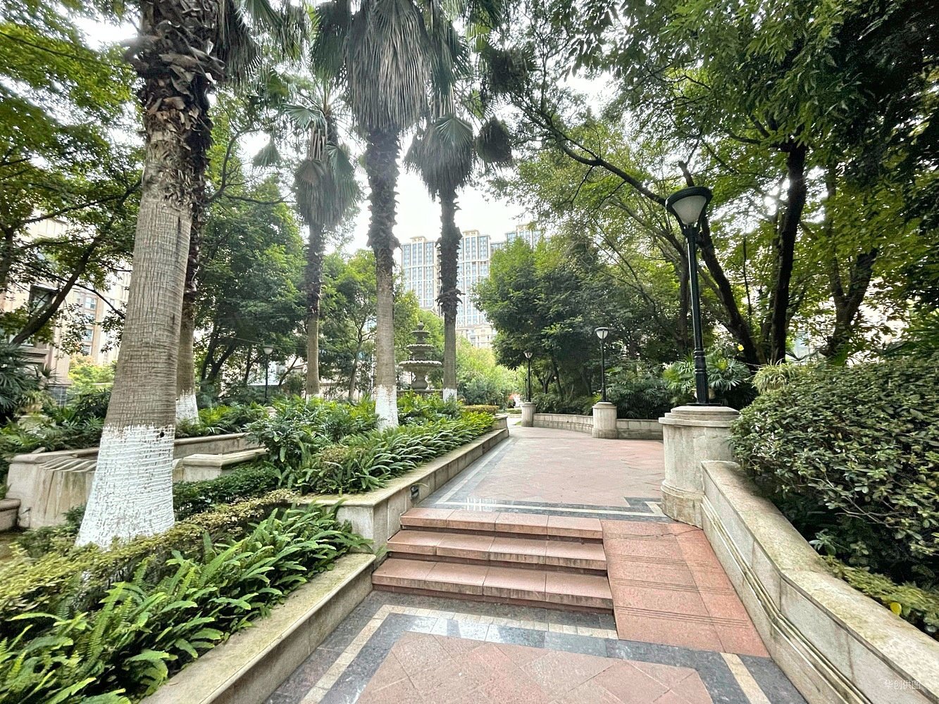 成都房产网>成都二手房>青白江二手房>凤凰新城二手房>凤凰湖国际社区