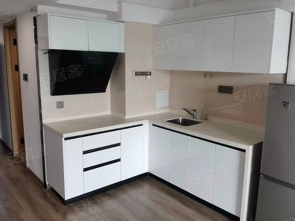 济南历城唐冶海潮汇历城区远洋海潮汇精装loft,出租,采光极好出租房源