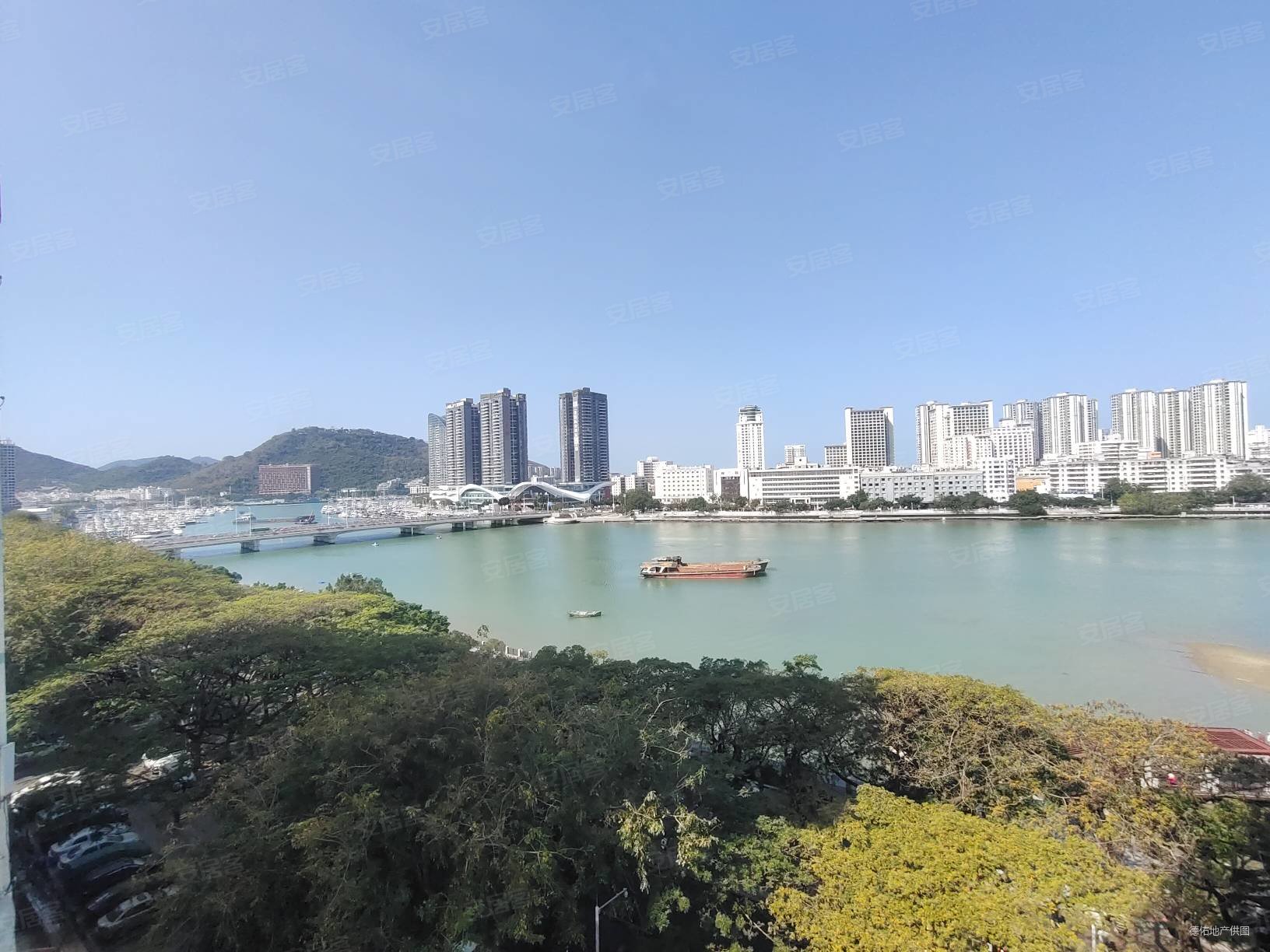 人文水岸