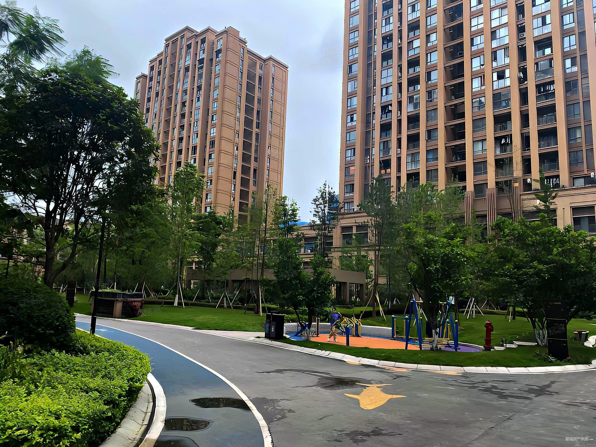 康田栖樾3室2厅2卫109.94㎡南90万