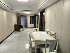 盐城盐都麦德龙一中西环路校区旁金域华府2室1厅1卫精装修拎包入住押一付三出租房源真实图片