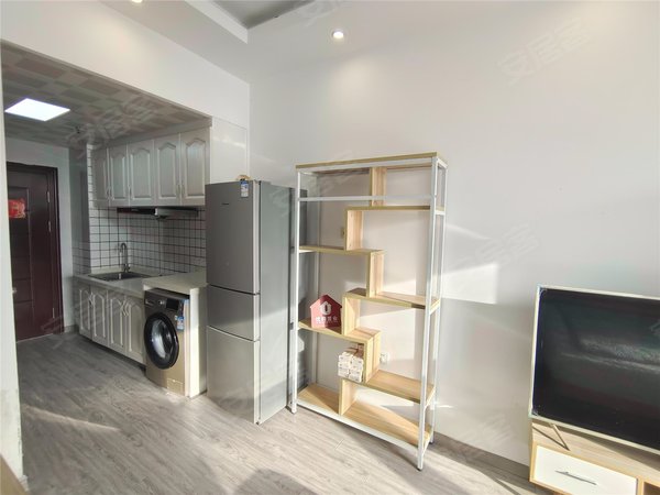 清扬公寓精装公寓拎包入住随时看房近地铁人民医院茂业