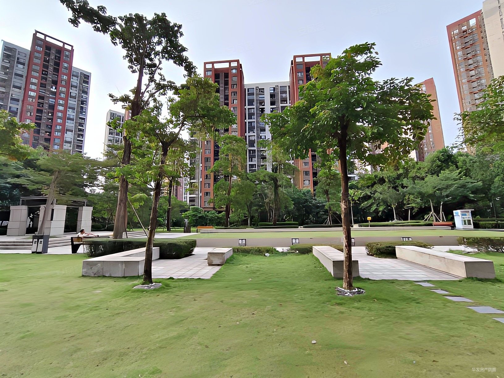 好房时代倾城一期精装三房诚售98万