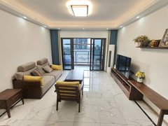 海口龙华滨海万象城对面国贸核心地段四房，拎包入住家具家电全新价格可谈随时出租房源真实图片