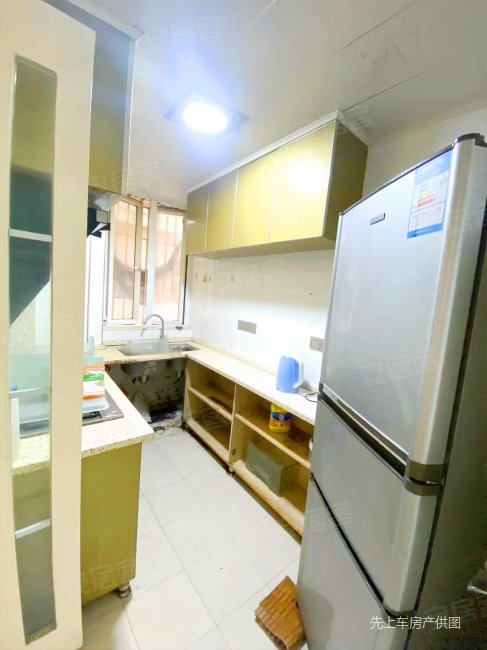 奥体 福湾春风苑地铁口高层两房 生活便利 价格可谈