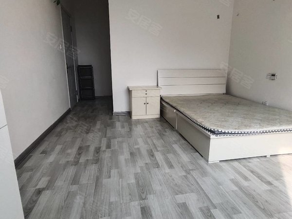 环秀租房,无中介 可月付 德馨珑湖独卫主卧出租,即墨租房-青岛58安居