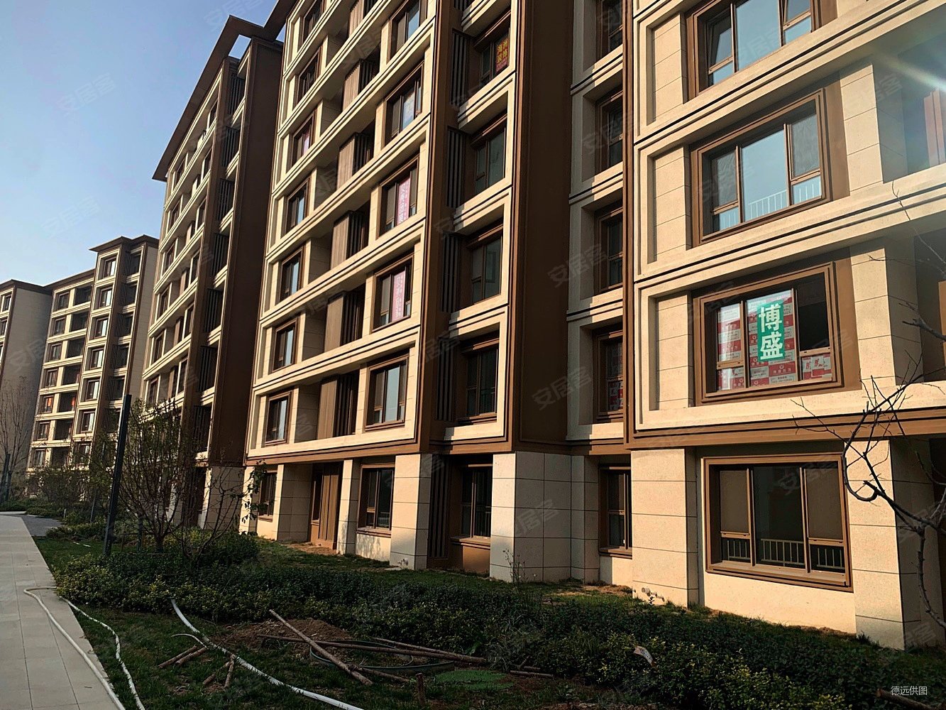 天津房产网>天津二手房>东丽二手房>东丽湖二手房>复地林与里玖邻花园