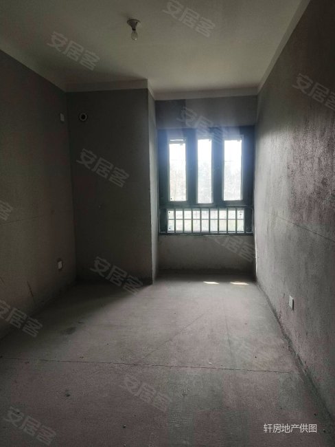 徐州房产网>徐州二手房>新沂二手房>建邺路二手房>高铁花园>488_650竖