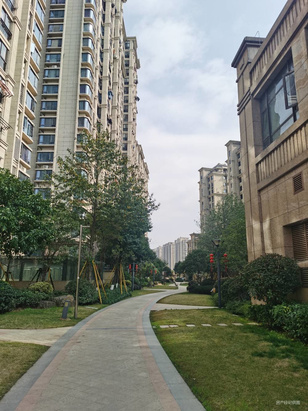 御龙湾小户型85平只需136万,御珑湾二手房,136万,2室2厅,1卫,85.