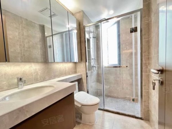 深圳南山西丽冠铭雅苑南山7号线地铁茶光站800米 三房3800起,可养宠物