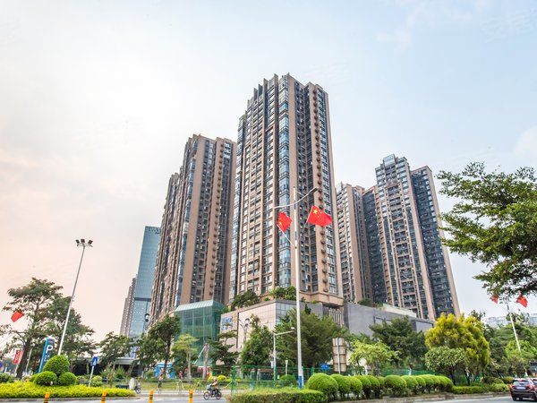 深圳宝安松岗联投东方华府(二期)联投东方华府(二期) 4室2厅2卫 电梯