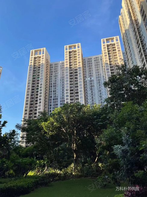 万科金色家园幸福里 车位充足 中间楼层 商圈成熟 南北通透
