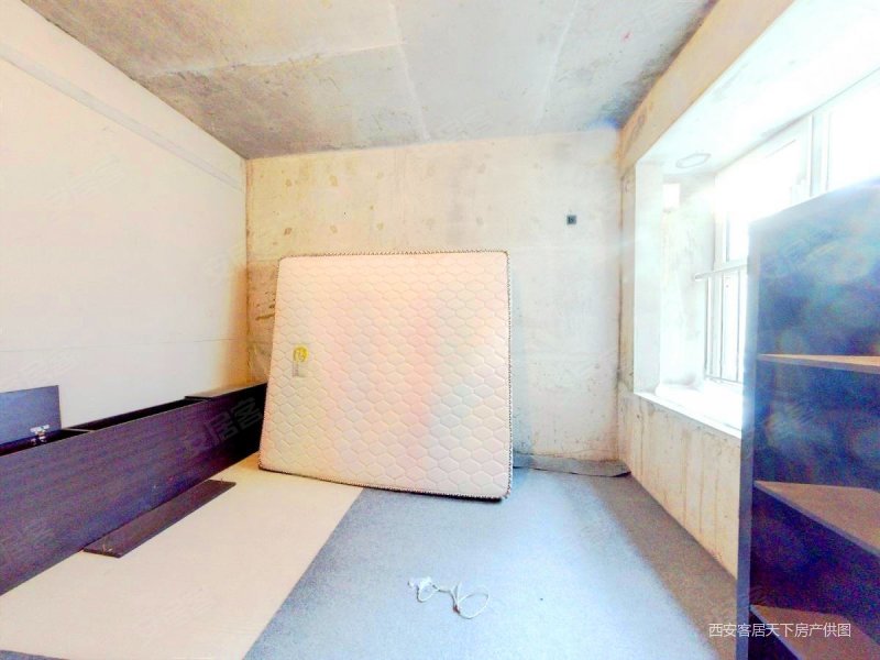 西安房产网>西安二手房>莲湖二手房>土门二手房>锦园春晓华苑>800_600